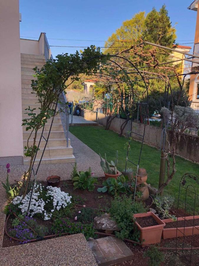 Apartmani Anita Malinska Exterior foto